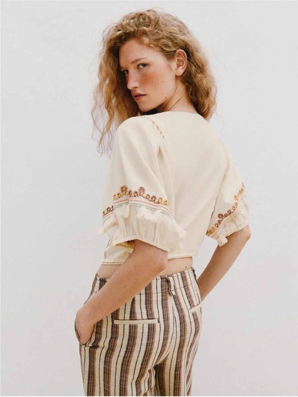 Zara White Embroidered Button-Front Crop Top with Multicolor Accents